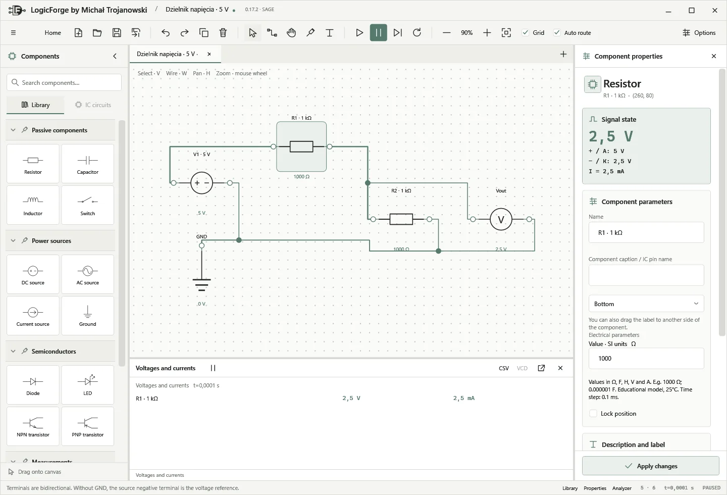 5 V voltage divider with resistors, voltmeter and current readings